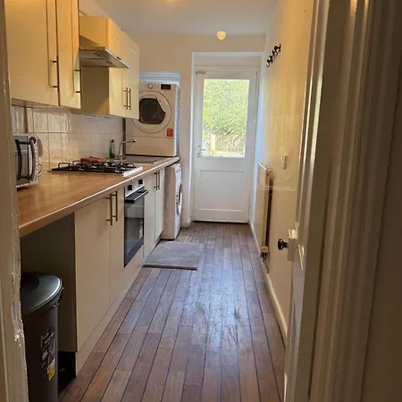 Гостьовий будинок 5 Brunswick St - Bedroom 02 Downstairs Бристоль