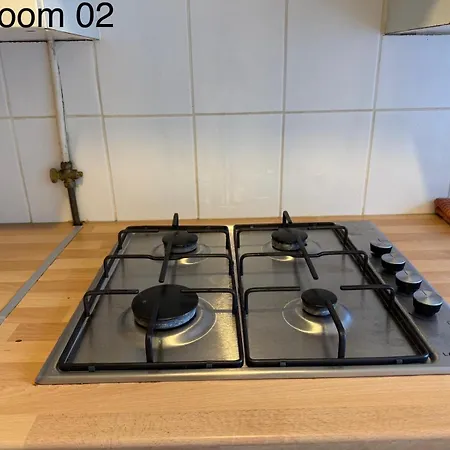 5 Brunswick St - Bedroom 02 Downstairs Konukevi Bristol