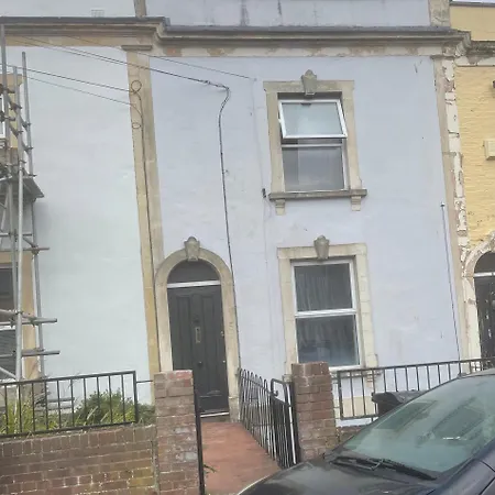 5 Brunswick St - Bedroom 02 Downstairs