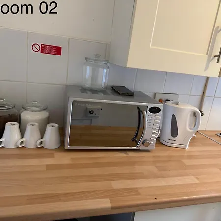 5 Brunswick St - Bedroom 02 Downstairs Bristol