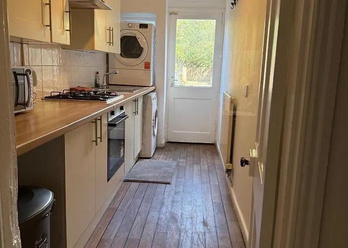 ゲストハウス 5 Brunswick St - Bedroom 02 Downstairs ブリストル